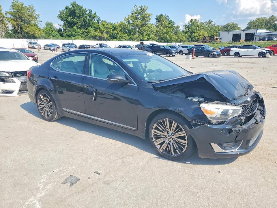 2014 KIA Cadenza Limited