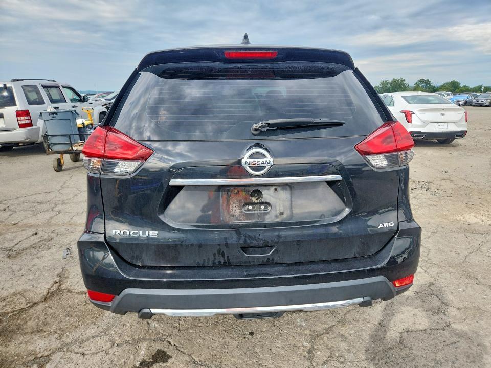 2018 Nissan Rogue s