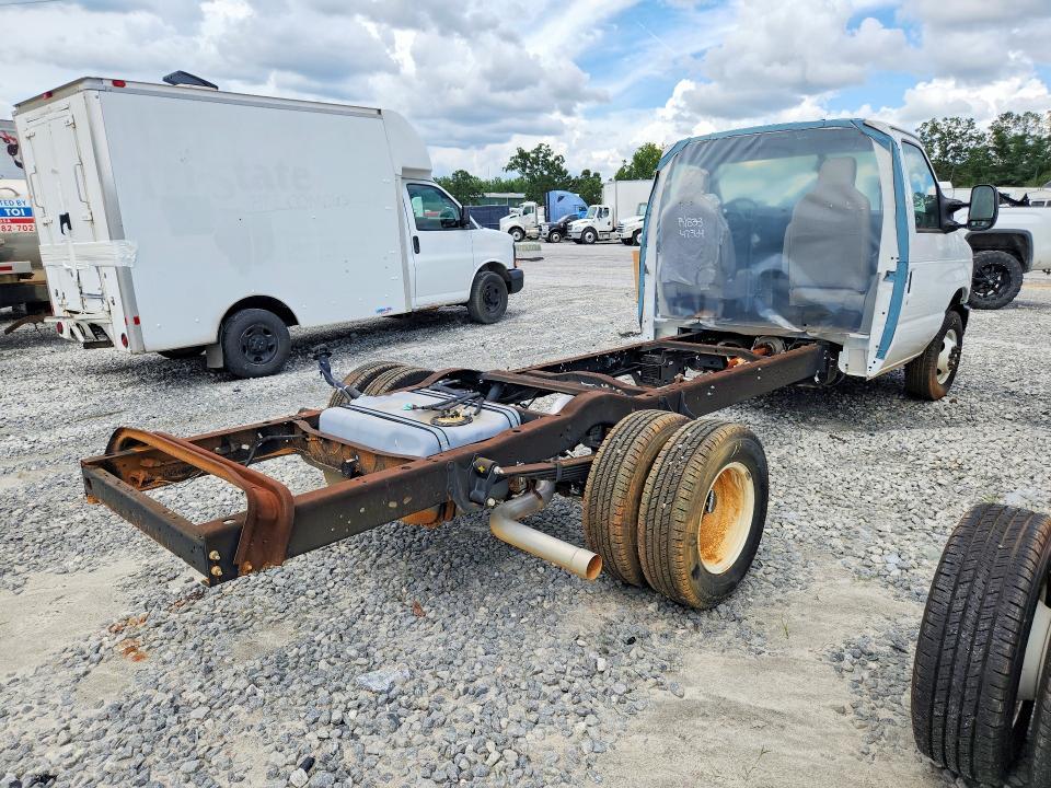 2024 Ford Econoline E350 Super Duty Cutaway Van