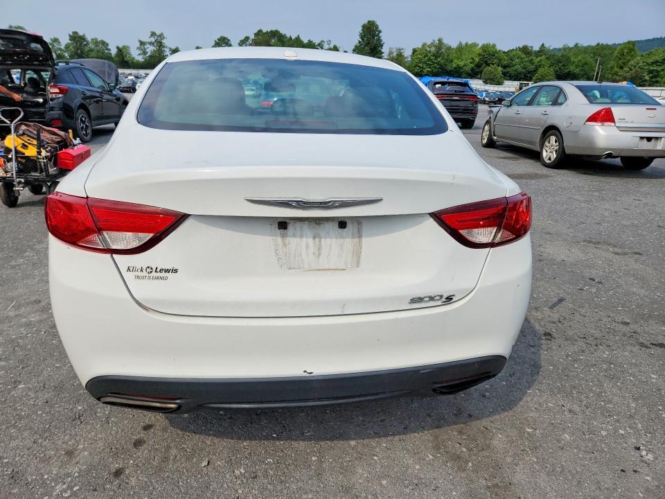 2015 Chrysler 200 S