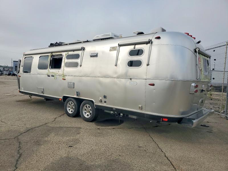 2020 Airstream Camper