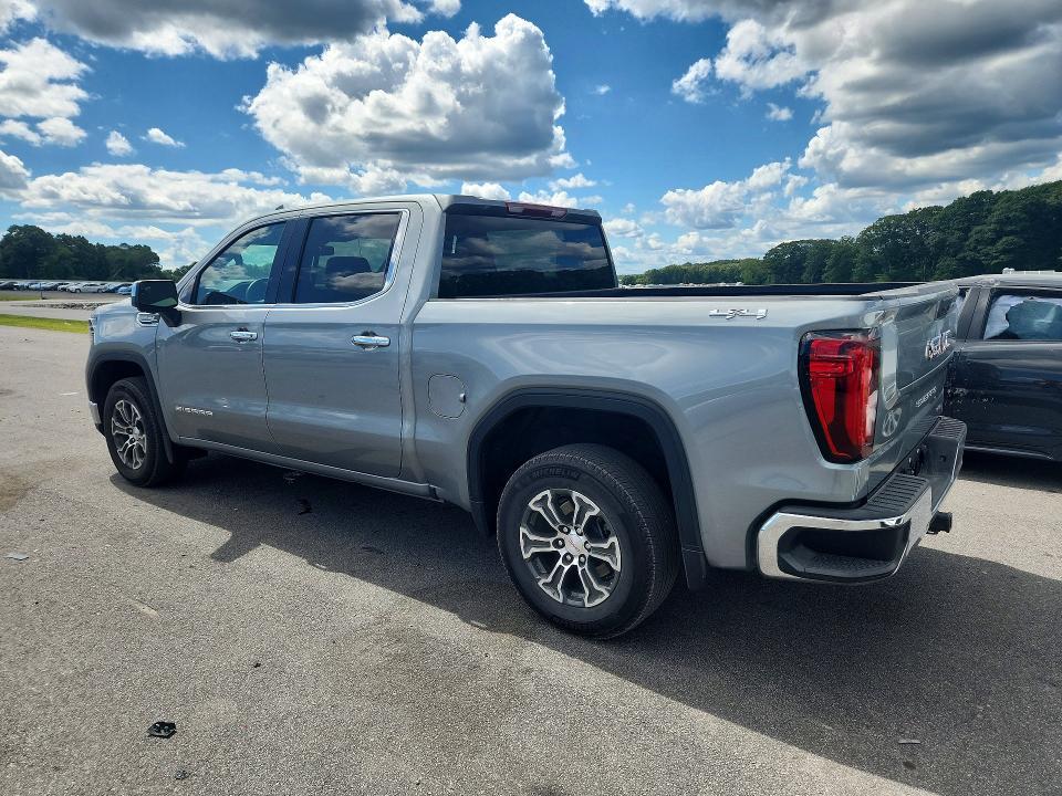 2026 GMC Sierra K1500 SLT