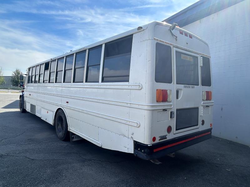 2016 Freightliner B2 Bus Chassis Shuttle Bus