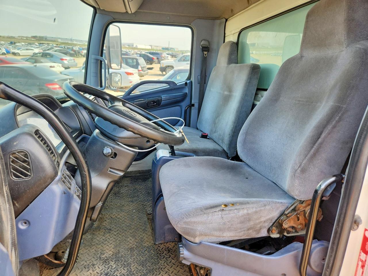 2006 Hino 185 BOX Truck
