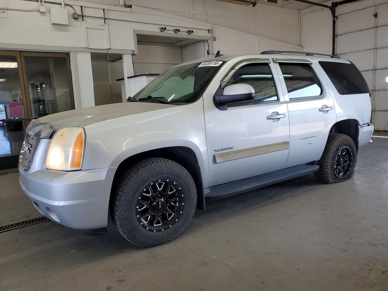2011 GMC Yukon sle