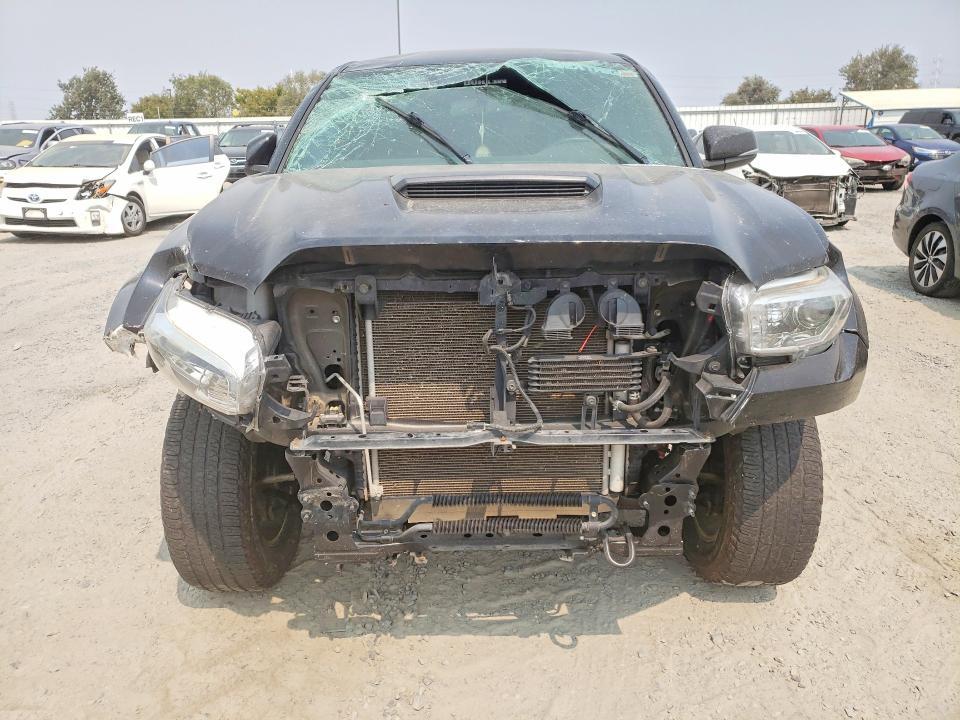2016 Toyota Tacoma TRD Sport