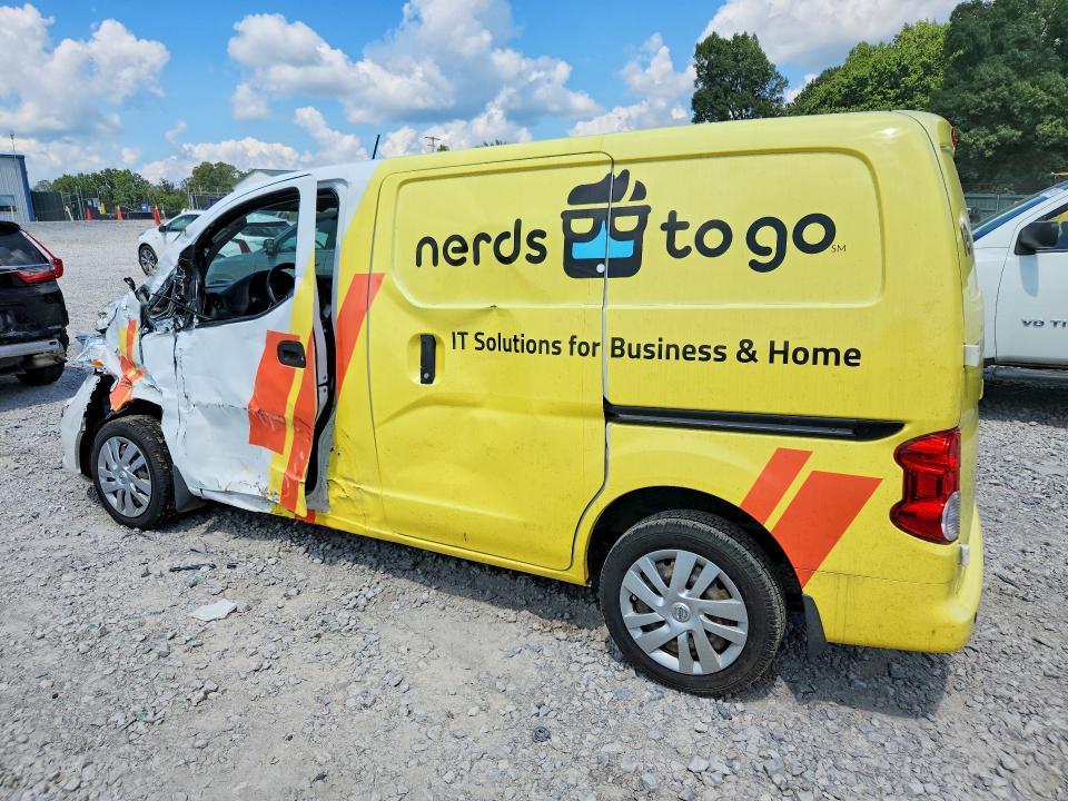 2021 Nissan NV200 SV
