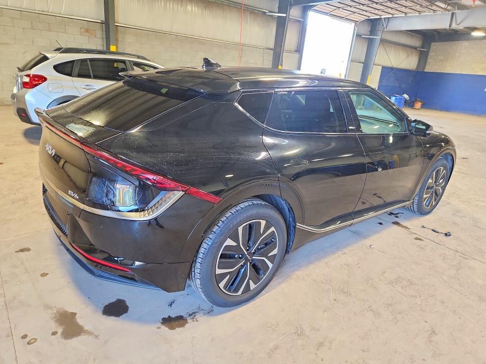 2024 KIA EV6 Wind