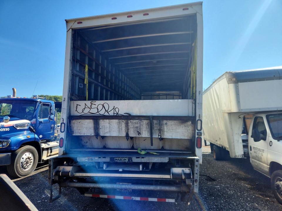 2015 Freightliner M2 106 Medium Duty