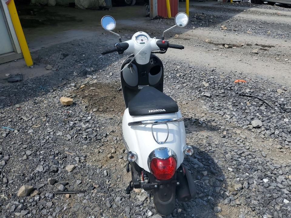 2016 Honda NCW50