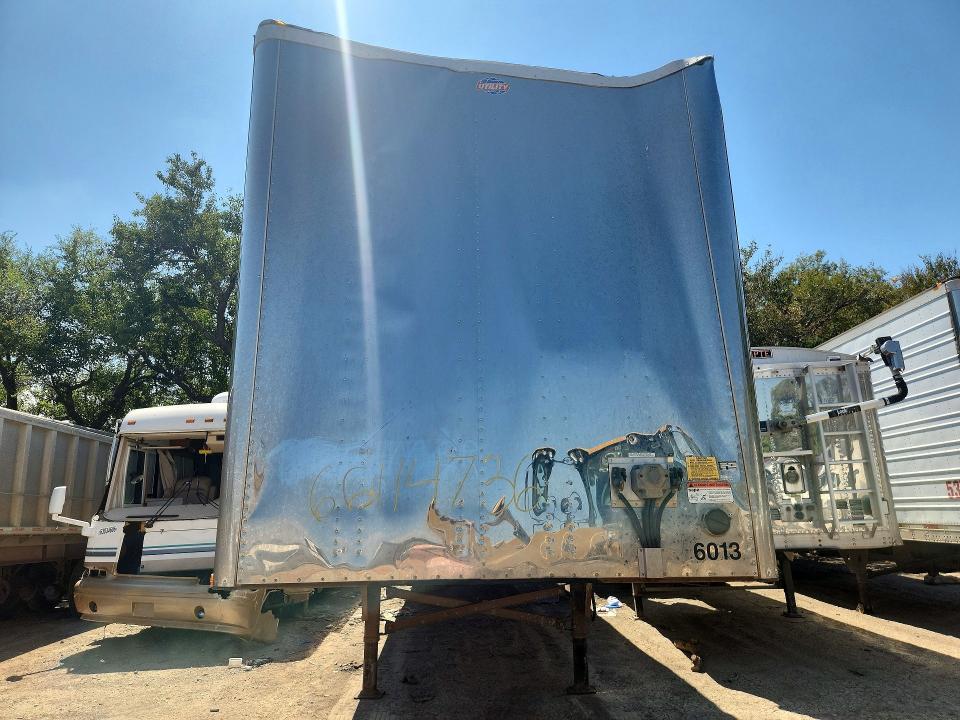 2016 Utility VS2DX DRY Van Trailer