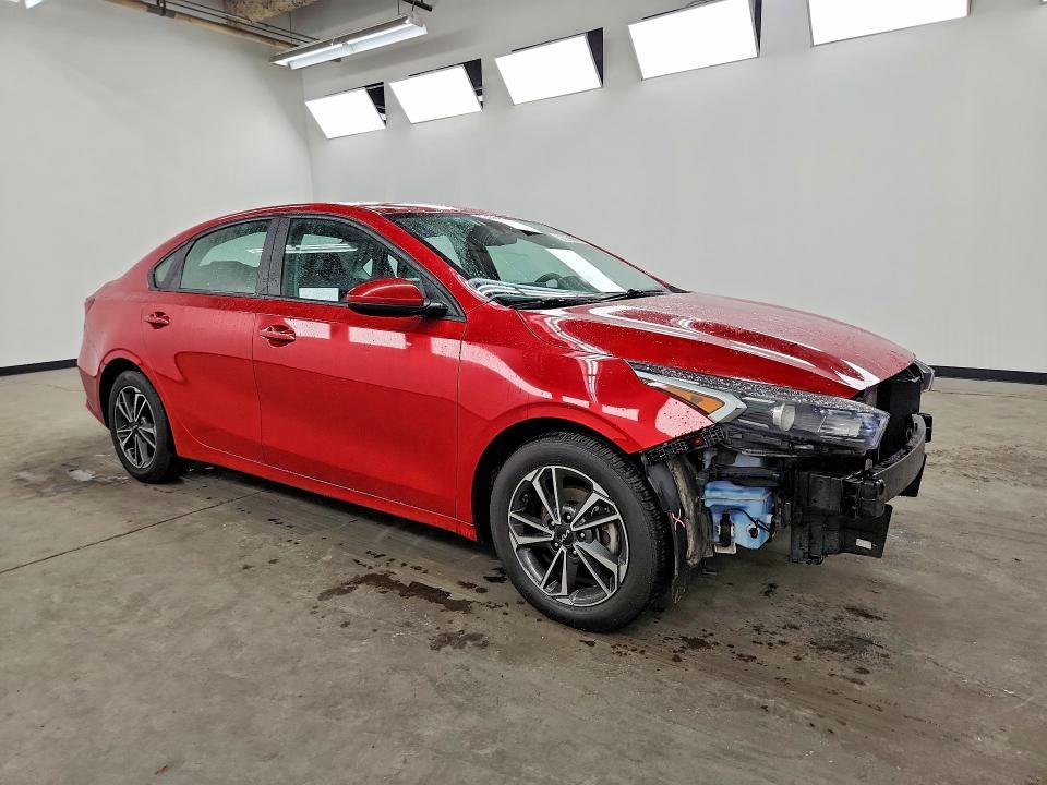 2023 KIA Forte lxs