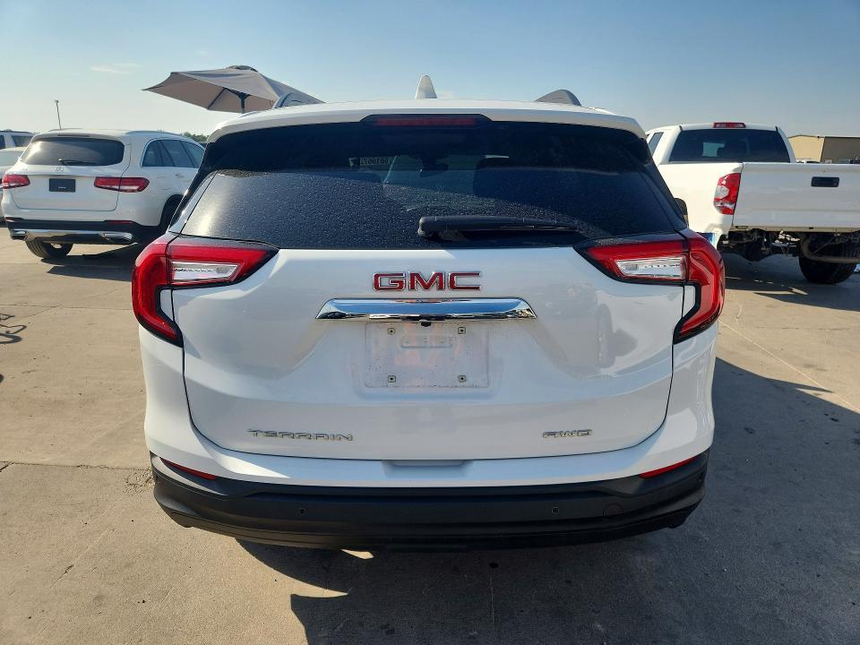 2024 GMC Terrain SLE