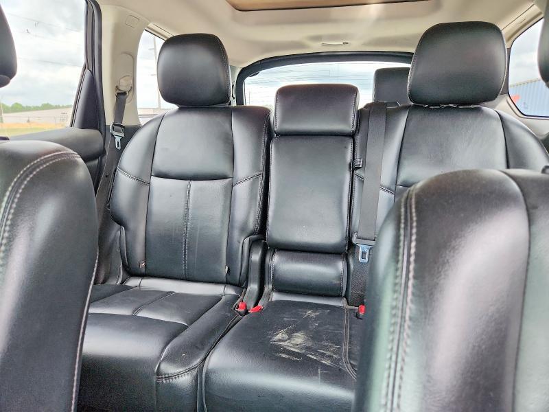 2015 Nissan Pathfinder SL