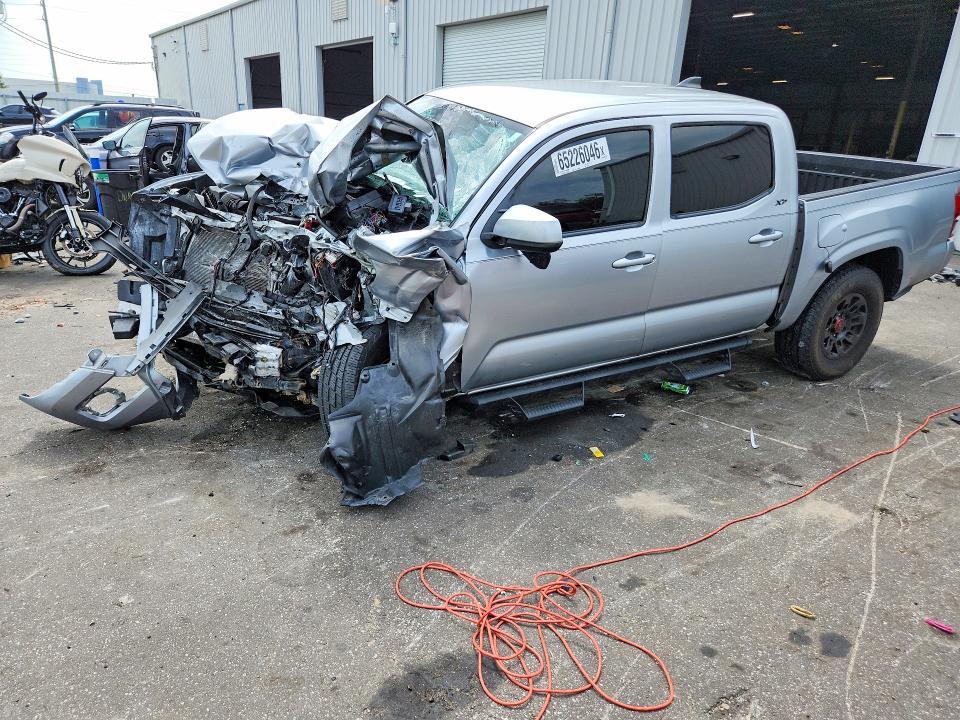 2022 Toyota Tacoma SR V6