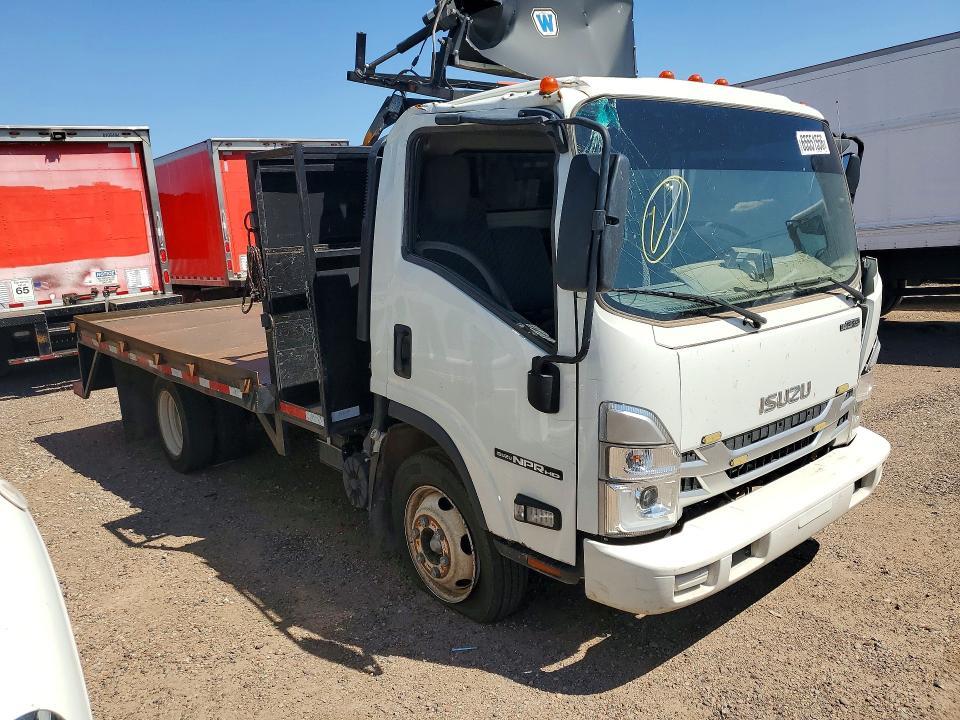 2024 Isuzu NPR HD