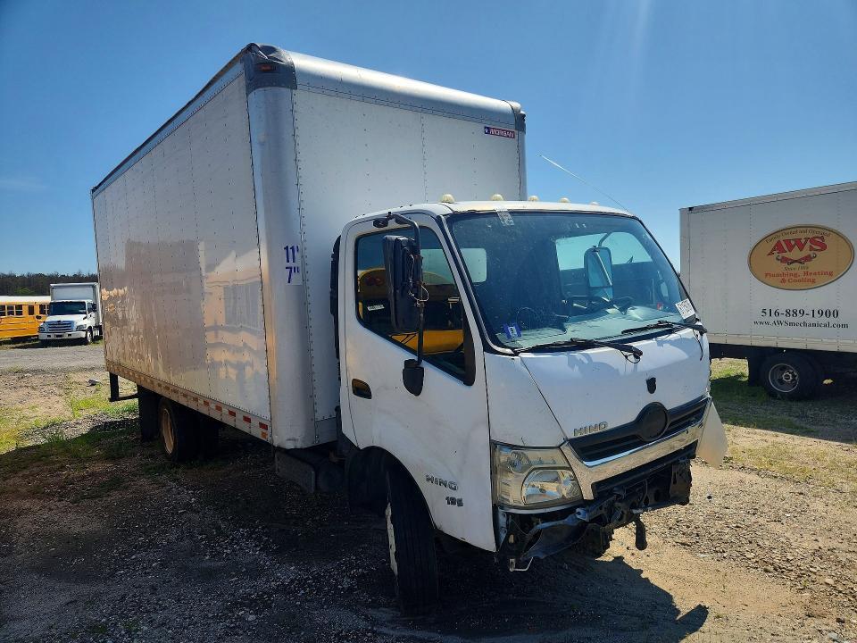 2018 Hino 195 BOX Truck