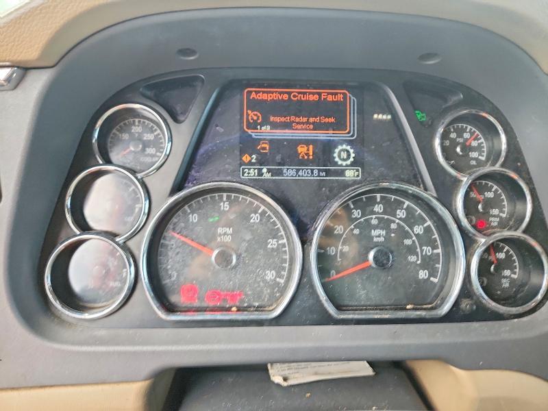2016 Peterbilt 579 Semi Truck