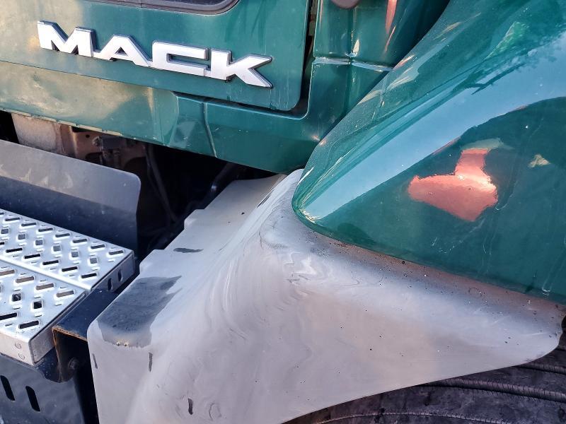 2017 Mack 600 CXU600