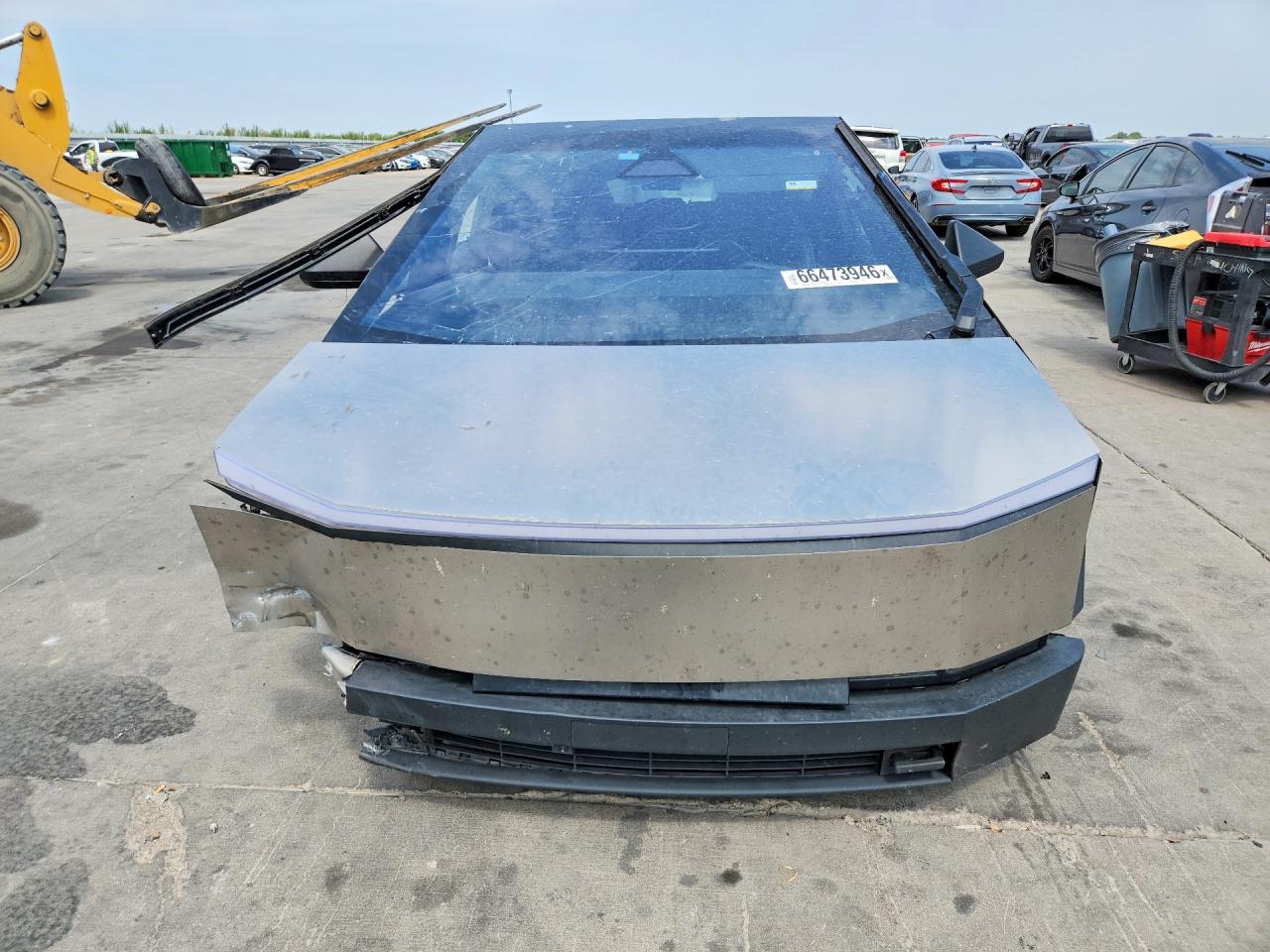 2025 Tesla Cybertruck
