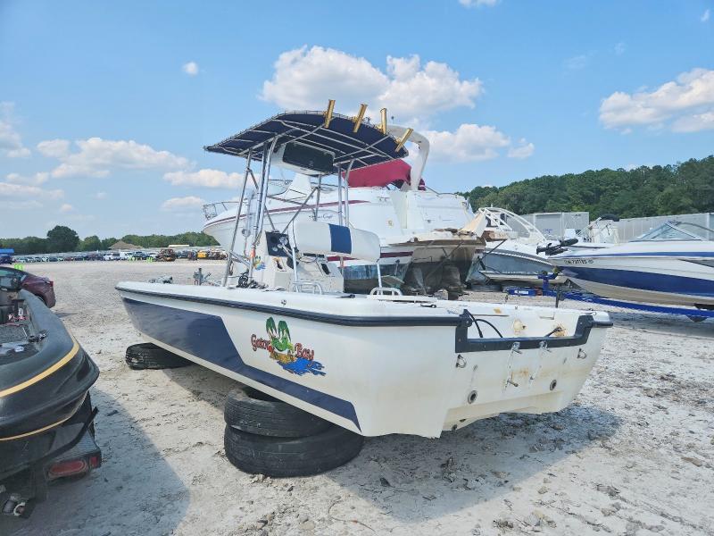 2005 Pro Gator Gator Bay-Boat