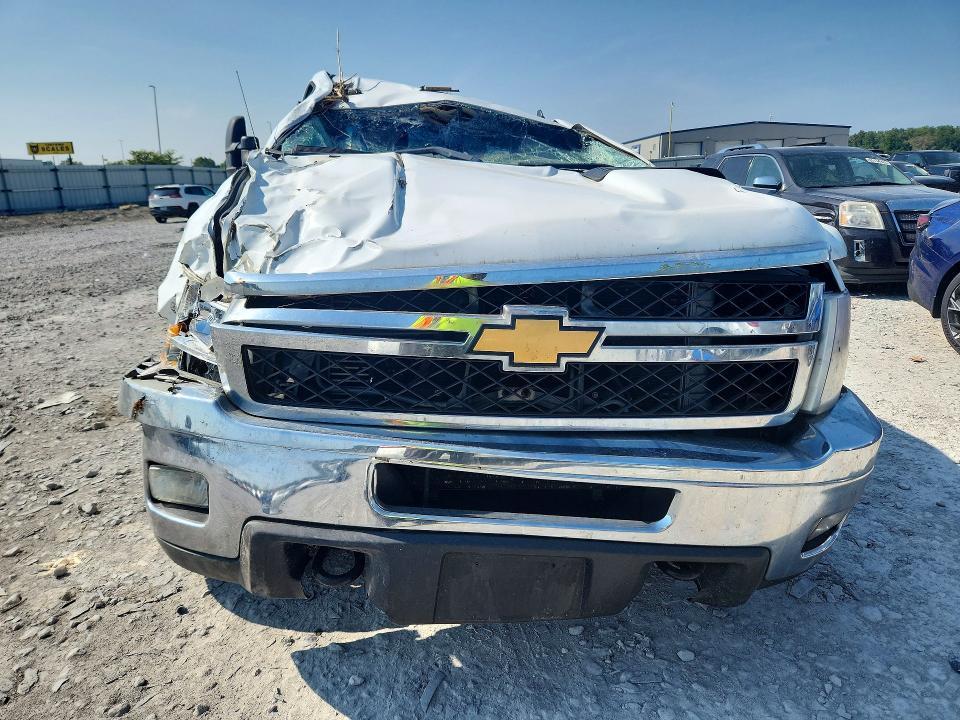 2014 Chevrolet Silverado K3500 LT