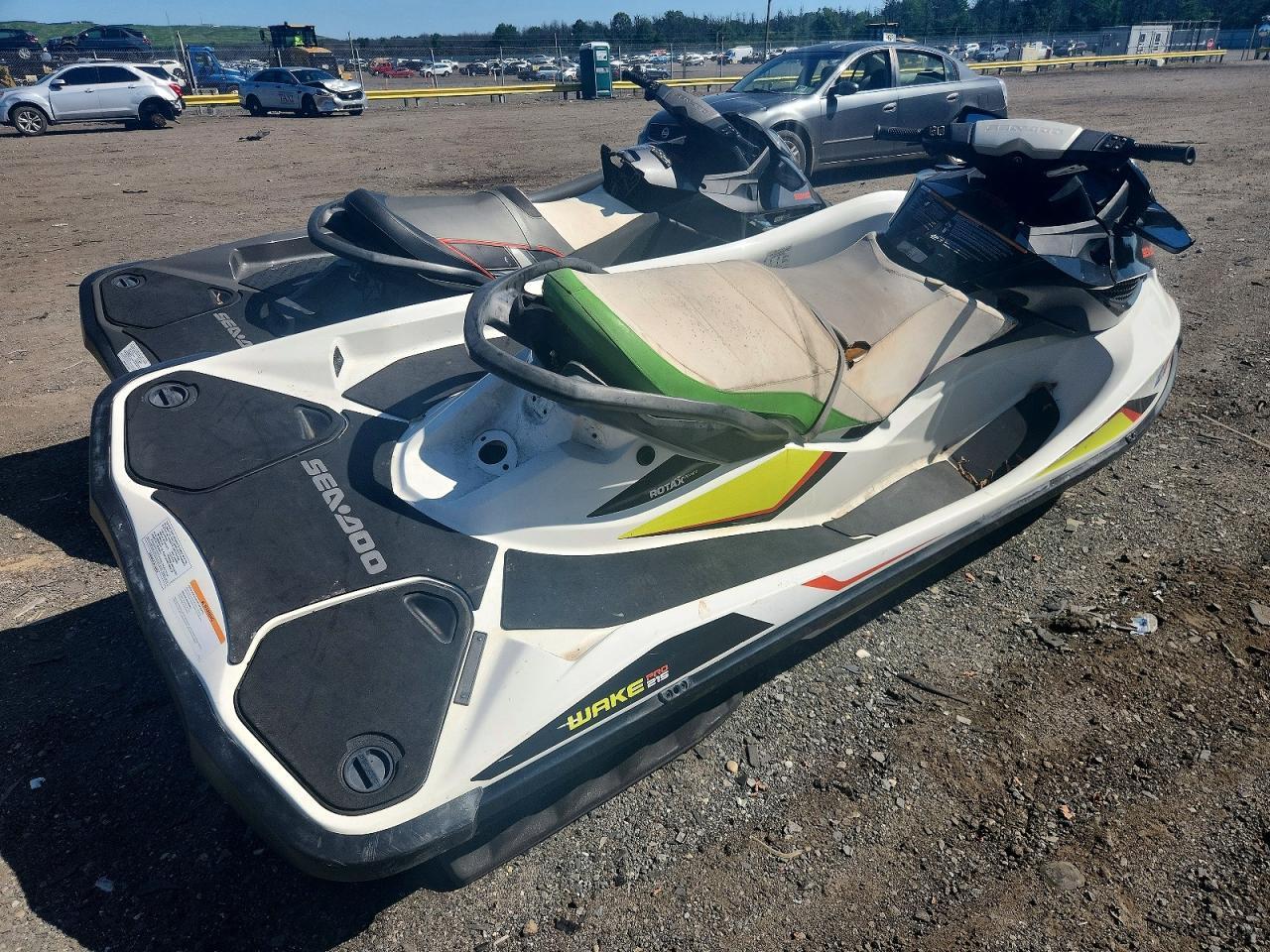 2014 Sea-Doo Wake PRO 215 JET SKI