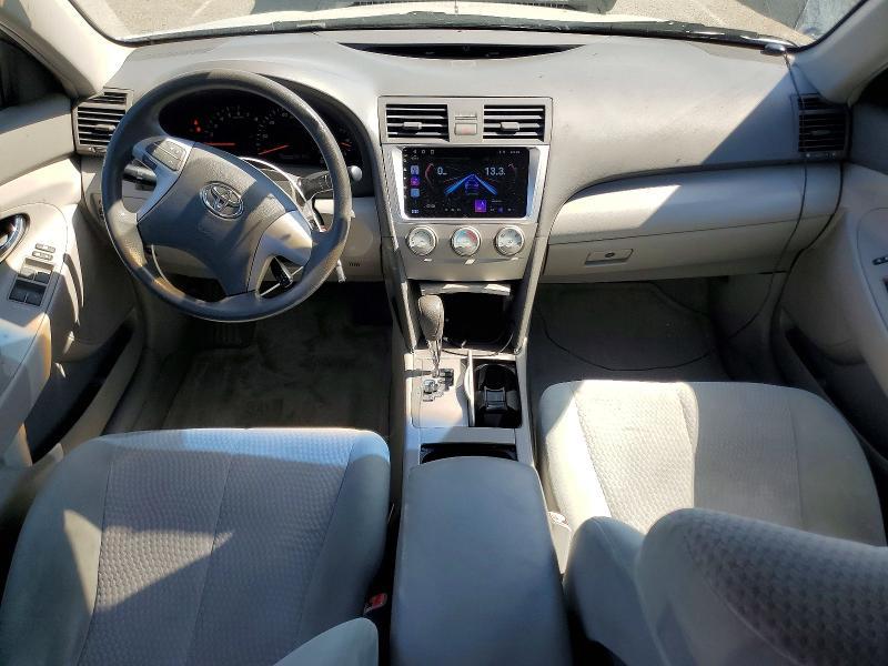 2010 Toyota Camry le