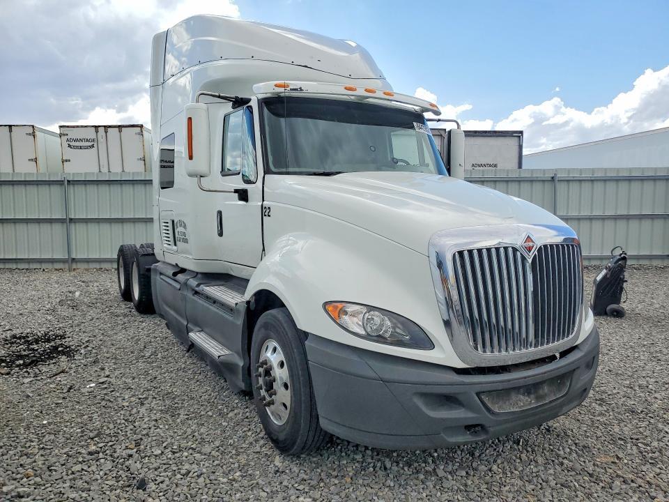 2022 International LF687 Semi Truck