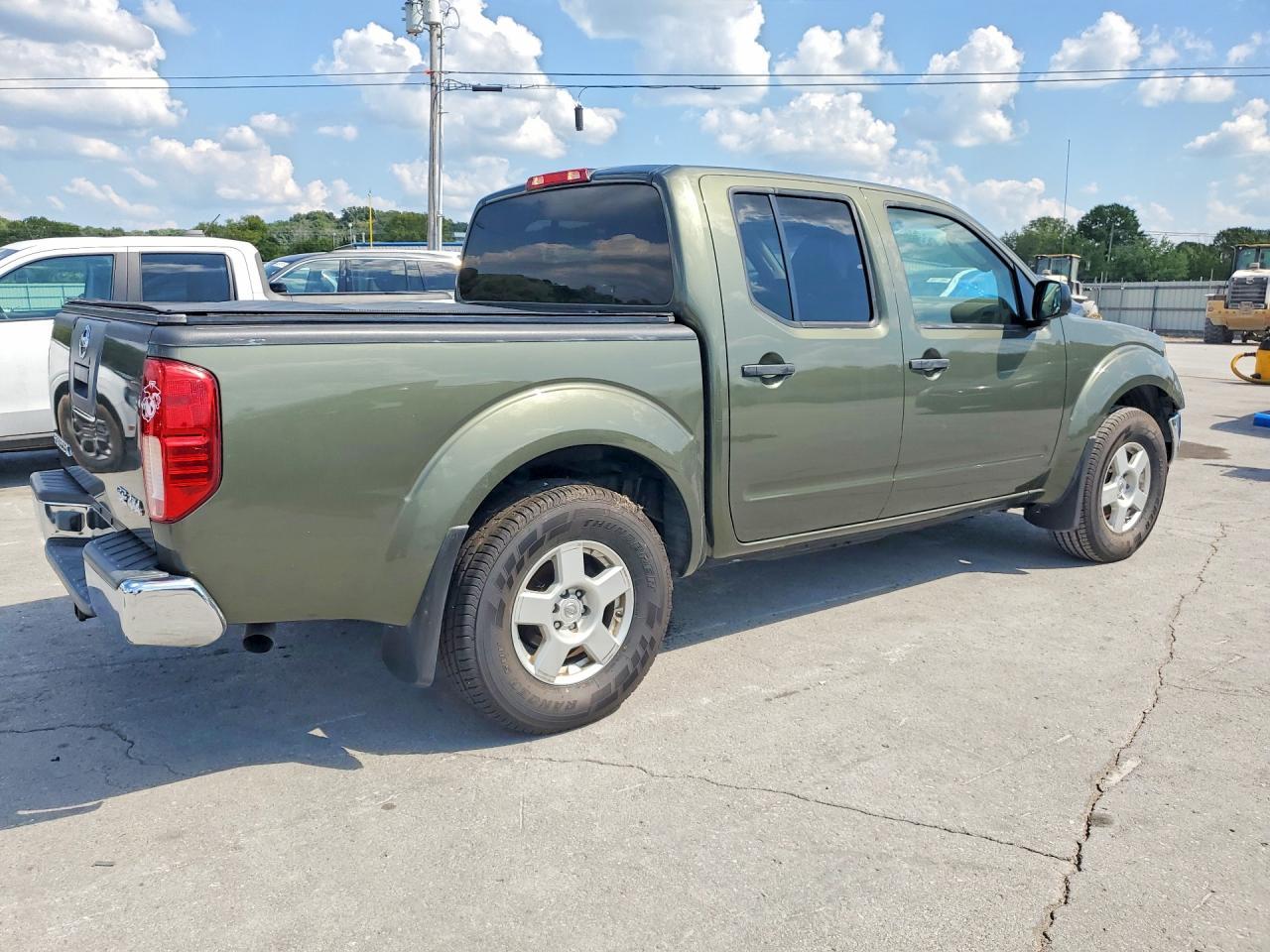 2005 Nissan Frontier SE