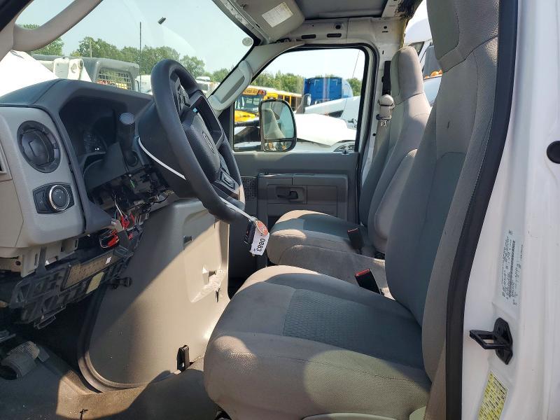2025 Ford Econoline E450 Super Duty Cutaway Van