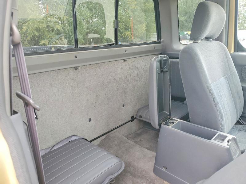 1998 Nissan Frontier XE