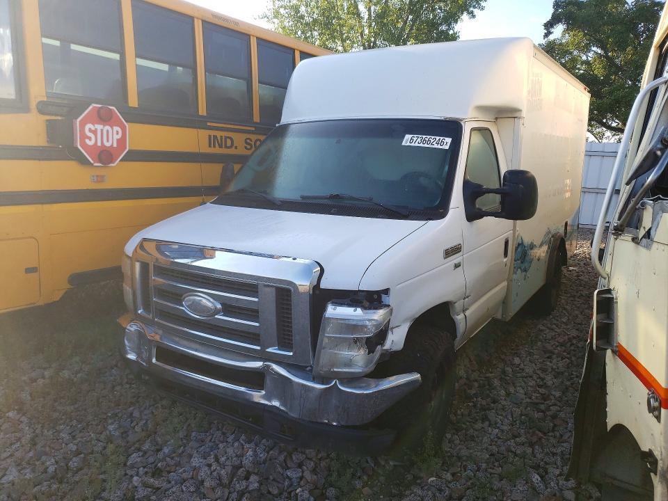 2014 Ford Econoline-BOX Truck
