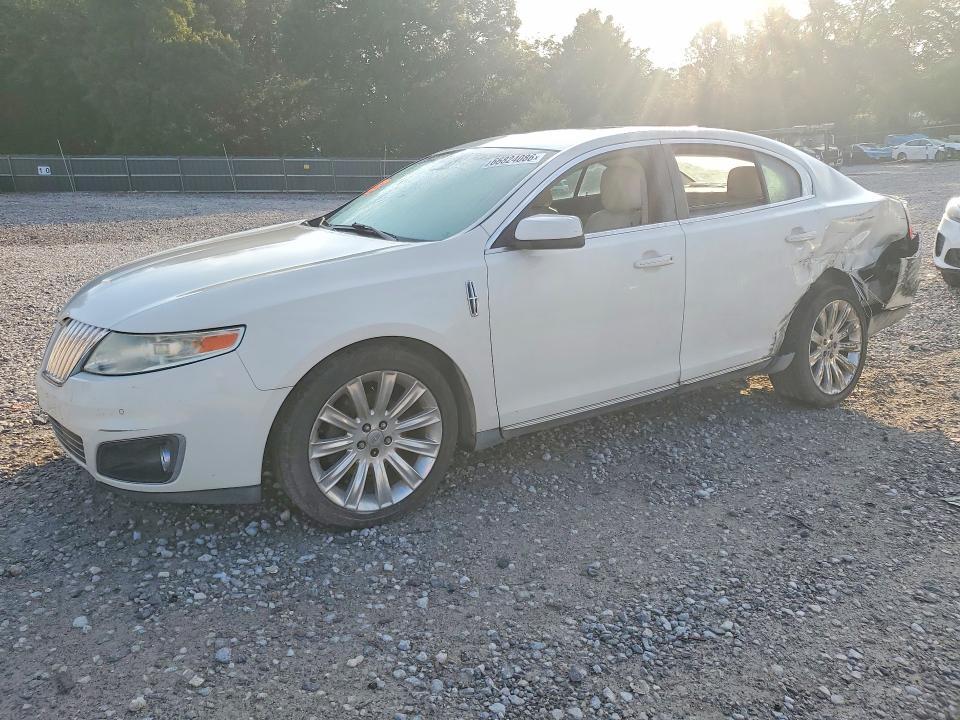 2010 Lincoln MKS