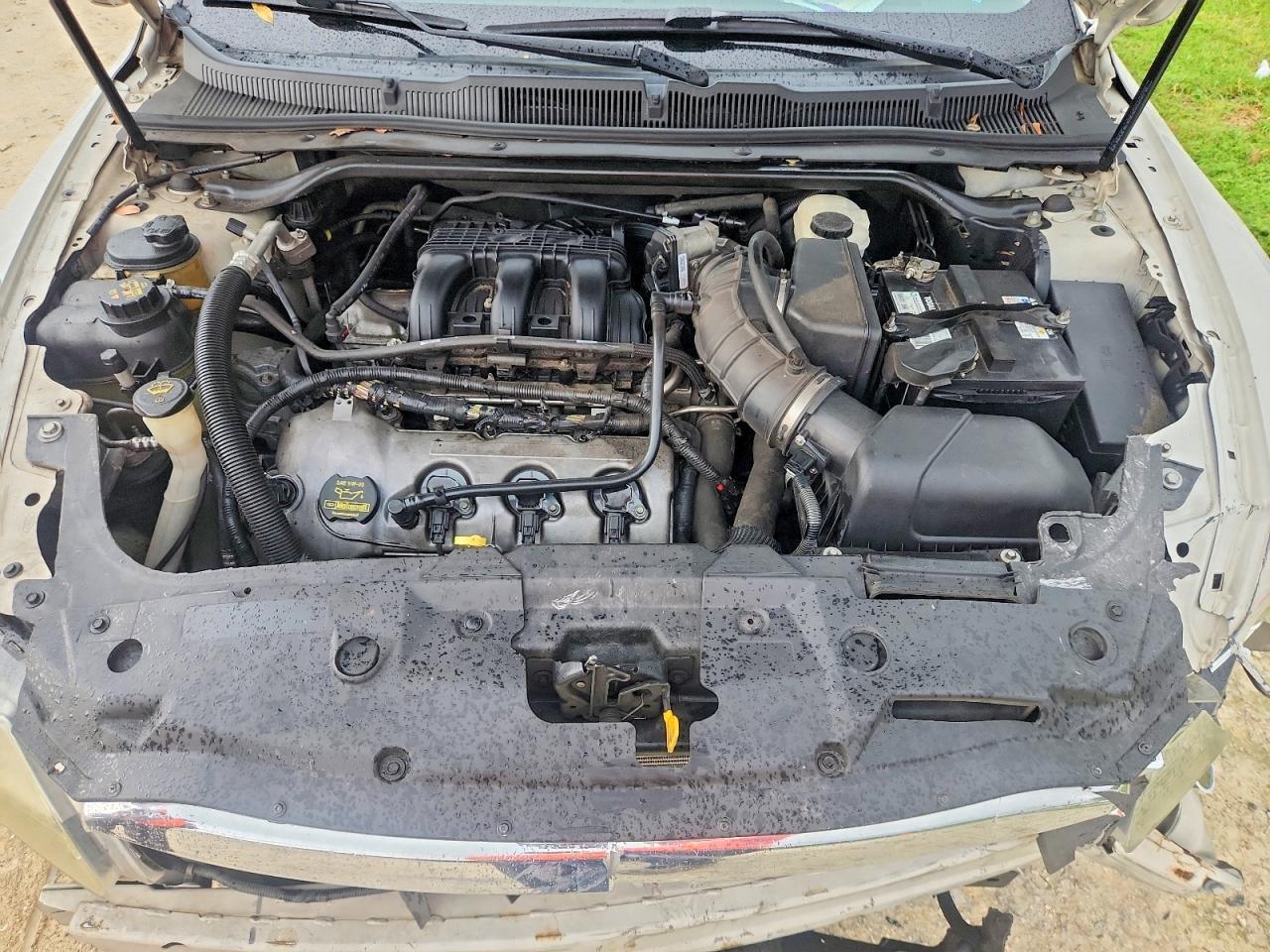 2011 Ford Taurus SE