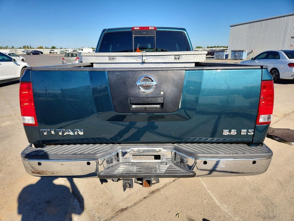 2004 Nissan Titan XE