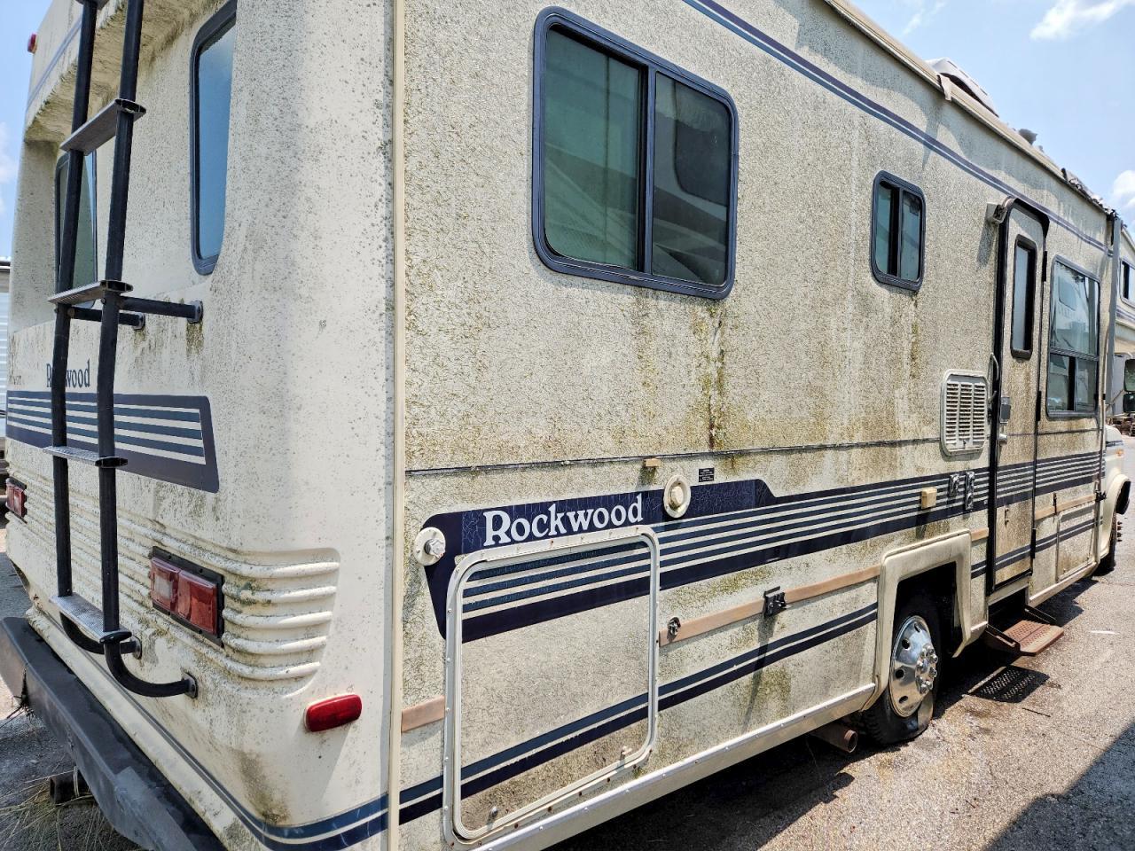 1989 Ford Rockwood RV