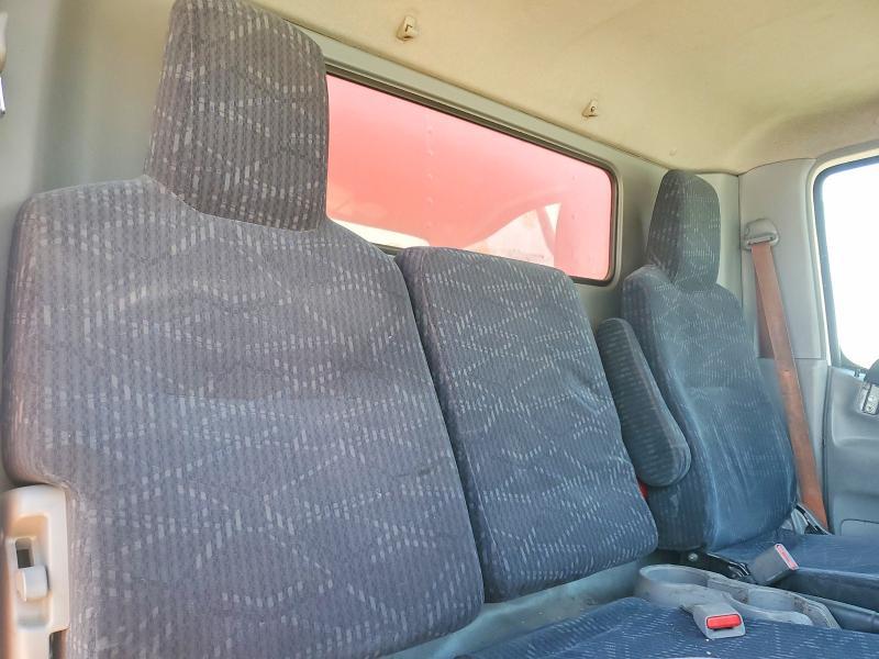 2018 Hino 195