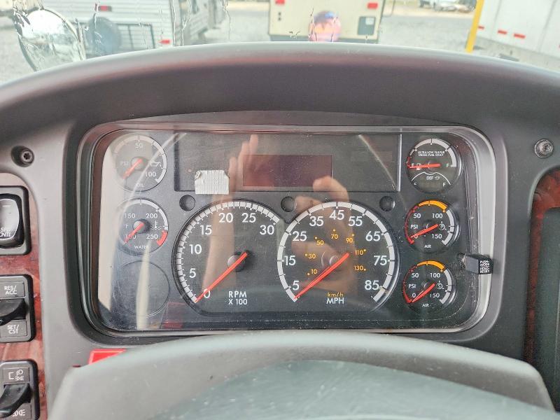 2020 Freightliner Business Class M2 BOX Truck