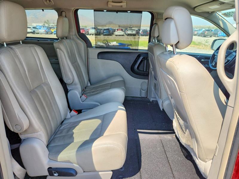 2013 Chrysler Town & Country Touring