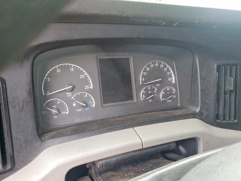 2018 Freightliner Cascadia 126 Semi Truck