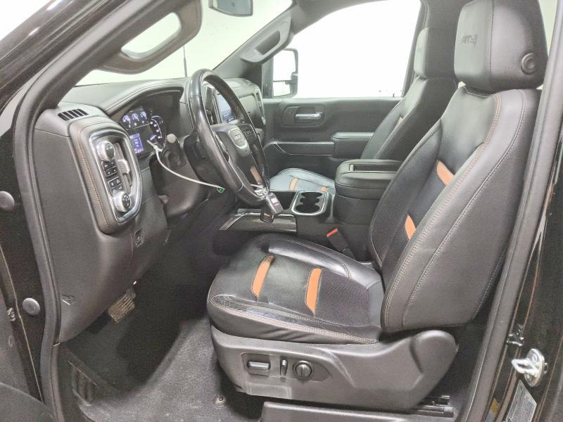 2021 GMC Sierra K2500 AT4