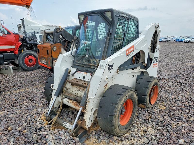 2006 Bobcat S250 Skid Steer Loader