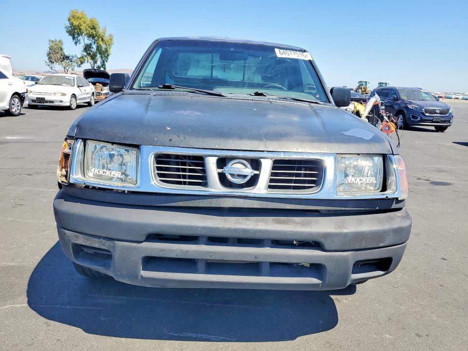 2000 Nissan Frontier XE