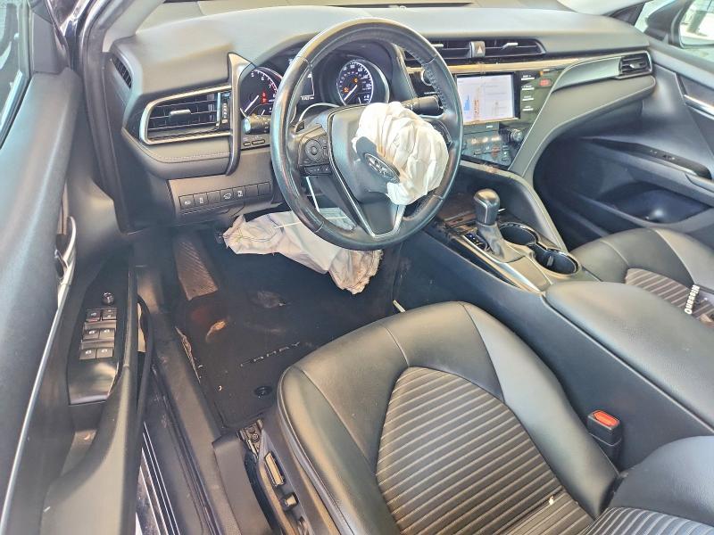 2020 Toyota Camry se