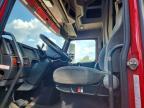 2000 Volvo VNL Semi Truck