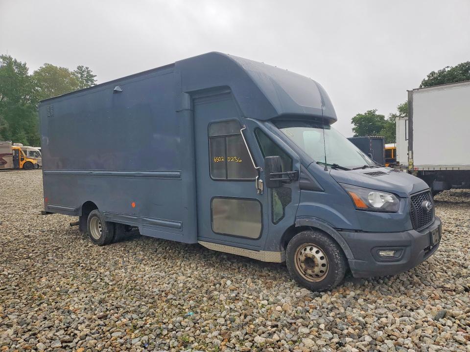2022 Ford Transit Delivery Truck