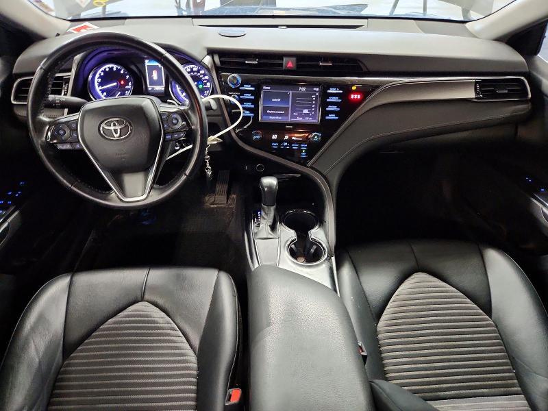 2020 Toyota Camry se