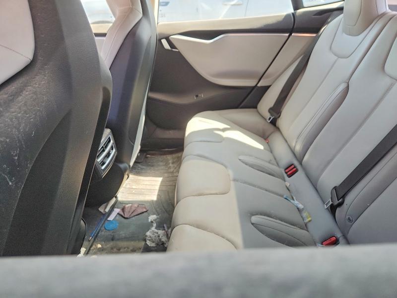 2015 Tesla Model S 85D