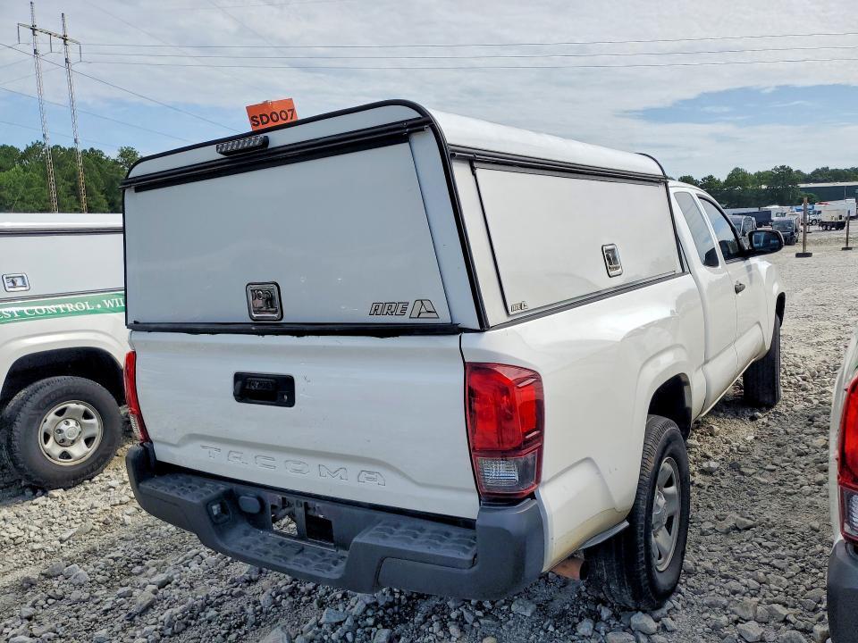 2018 Toyota Tacoma SR